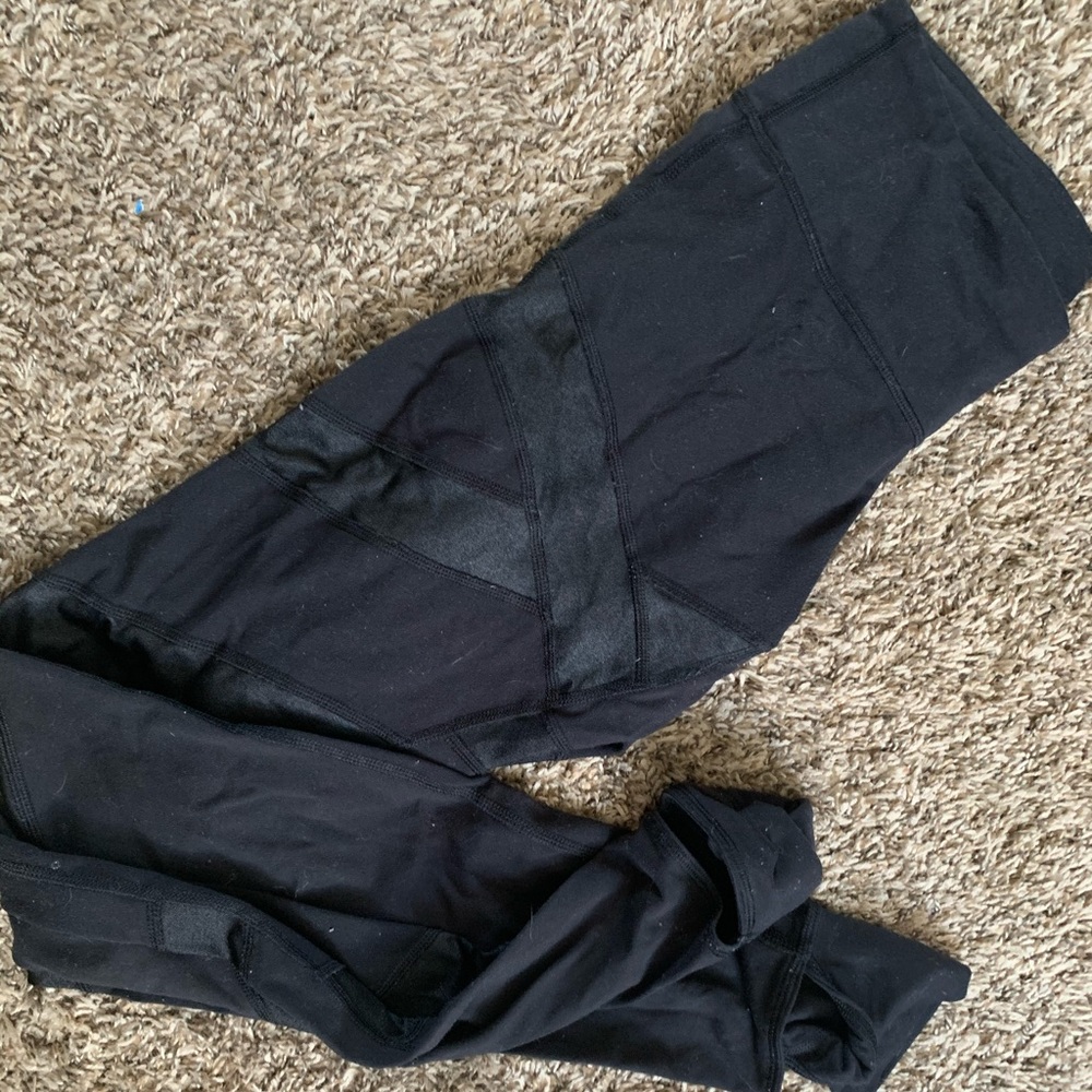 Black lululemon leggings